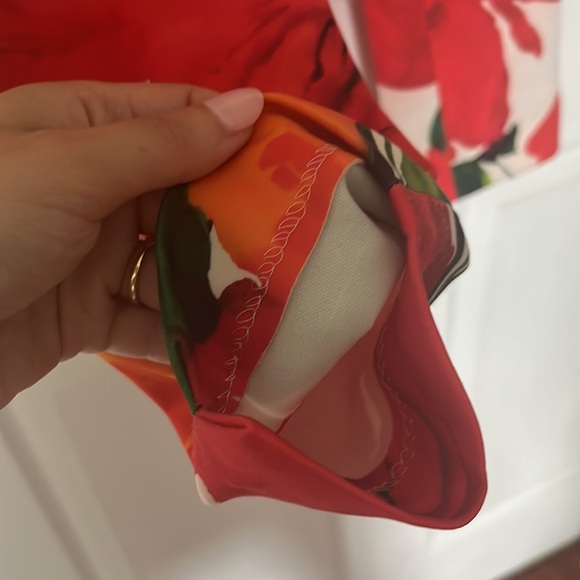 Zara | Floral Pants Pleated Scuba Material XS Red Green - Picture 4 of 5